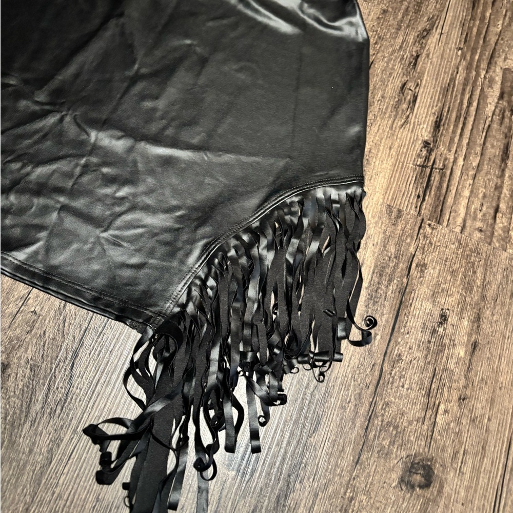 NWT Windsor Black Faux Leather Bodycon High Waist Mini Skirt with Fringe Size M - Picture 6 of 13